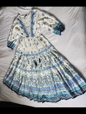 Boho Floral Peasant Dress in White and Blue